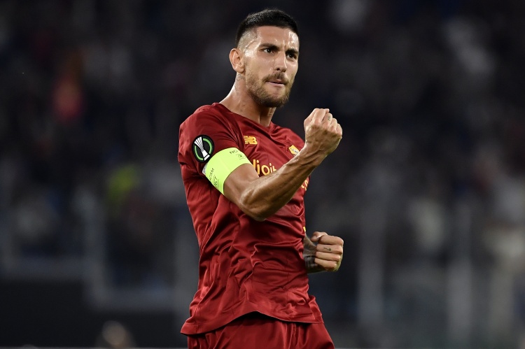  罗马老将经验宝贵，佩莱格里尼关键助攻定乾坤